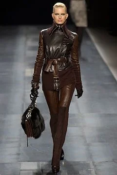 Look 10